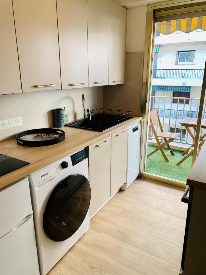 Studio Confort 35M2 Renove, Equipe Et Climatise, Tout Se Fait A Pied! Lejlighed Antibes Eksteriør billede