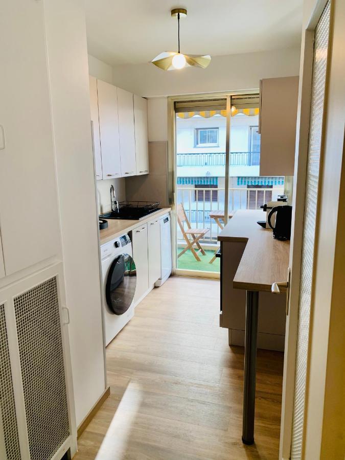 Studio Confort 35M2 Renove, Equipe Et Climatise, Tout Se Fait A Pied! Lejlighed Antibes Eksteriør billede